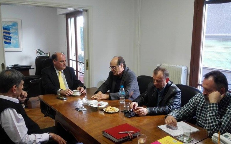 ΣΥΝΑΝΤΗΣΗ ΤΟΥ ΠΡΟΕΔΡΕΙΟΥ ΤΗΣ ΟΙΕΛΕ ΜΕ ΤΟΝ ΥΠΕΥΘΥΝΟ ΤΟΥ ΤΟΜΕΑ ΠΑΙΔΕΙΑΣ ΤΗΣ ΝΔ ΚΑΘΗΓΗΤΗ κ.Θ.ΦΟΡΤΣΑΚΗ-ΜΟΝΟ ΑΙΤΙΟΛΟΓΗΜΕΝΕΣ ΟΙ ΑΠΟΛΥΣΕΙΣ ΣΤΑ ΙΔΙΩΤΙΚΑ ΣΧΟΛΕΙΑ