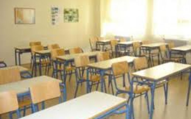 ΜΕΤΑ ΑΠΟ ΤΙΣ ΚΑΤΑΓΓΕΛΙΕΣ ΤΗΣ ΟΙΕΛΕ ΤΟ ΥΠ. ΠΑΙΔΕΙΑΣ ΠΡΟΧΩΡΑ ΣΕ ΕΛΕΓΧΟ ΤΟΥ ΑΡΙΘΜΟΥ ΤΩΝ ΜΕΤΕΓΡΑΦΩΝ ΑΠΟ ΔΗΜΟΣΙΑ ΣΕ ΙΔΙΩΤΙΚΑ ΣΧΟΛΕΙΑ!