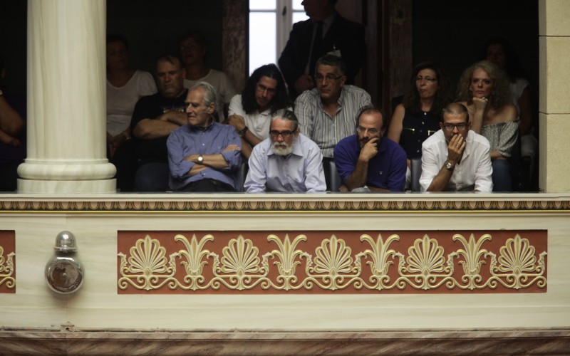 ΔΕΚΑΔΕΣ ΙΔΙΩΤΙΚΟΙ ΕΚΠΑΙΔΕΥΤΙΚΟΙ ΠΛΗΜΜΥΡΙΣΑΝ ΤΑ ΘΕΩΡΕΙΑ ΤΗΣ ΒΟΥΛΗΣ – ΣΥΓΚΙΝΗΣΗ ΚΑΙ ΕΛΠΙΔΑ