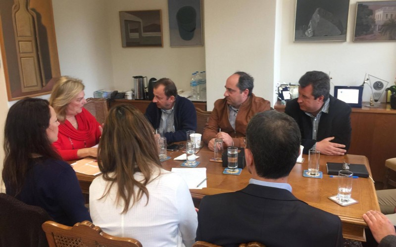 ΟΛΟΚΛΗΡΩΘΗΚΕ Η ΣΥΝΑΝΤΗΣΗ ΕΚΠΡΟΣΩΠΩΝ ΟΙΕΛΕ-ΕΚΠΑΙΔΕΥΤΗΡΙΩΝ ΖΗΡΙΔΗ-ΔΙΑΒΕΒΑΙΩΣΗ ΤΗΣ ΙΔΙΟΚΤΗΣΙΑΣ ΟΤΙ ΤΟ ΣΧΟΛΕΙΟ ΘΑ ΛΕΙΤΟΥΡΓΗΣΕΙ ΚΑΝΟΝΙΚΑ, ΧΩΡΙΣ ΚΑΜΙΑ ΕΠΙΠΤΩΣΗ ΣΕ ΕΚΠΑΙΔΕΥΤΙΚΟΥΣ ΚΑΙ ΜΑΘΗΤΕΣ