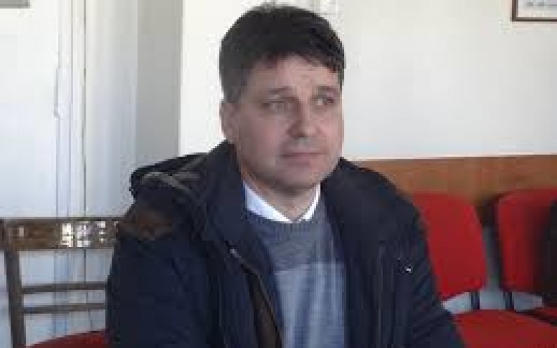 ΑΥΡΙΟ ΕΞΕΤΑΖΕΤΑΙ ΣΤΗΝ ΕΠΙΘΕΩΡΗΣΗ ΕΡΓΑΣΙΑΣ ΞΑΝΘΗΣ Η ΥΠΟΘΕΣΗ ΤΟΥ ΑΠΛΗΡΩΤΟΥ ΕΠΙ 8 ΜΗΝΕΣ ΕΚΠΑΙΔΕΥΤΙΚΟΥ ΧΟΤΣΙΚΑ ΝΙΧΑΤ – ΘΑ ΑΚΟΛΟΥΘΗΣΕΙ ΣΤΗ 1 μμ ΣΥΝΕΝΤΕΥΞΗ ΤΥΠΟΥ ΤΟΥ ΠΡΟΕΔΡΟΥ ΤΗΣ ΟΙΕΛΕ ΚΑΙ ΤΟΥ Γ.Γ. ΤΟΥ ΣΙΕΛΒΕ