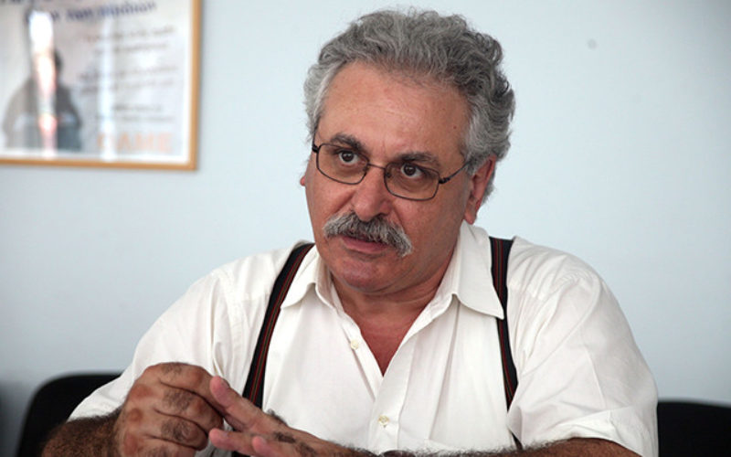 ΔΥΟ ΕΝΔΙΑΦΕΡΟΥΣΕΣ ΑΝΑΡΤΗΣΕΙΣ ΤΟΥ ΣΥΝΤΟΝΙΣΤΗ ΤΜΗΜΑΤΟΣ ΠΑΙΔΕΙΑΣ ΤΟΥ ΣΥΡΙΖΑ Θ. ΚΟΤΣΙΦΑΚΗ, ΚΑΙ ΔΥΟ ΔΙΚΑ ΜΑΣ ΕΡΩΤΗΜΑΤΑ