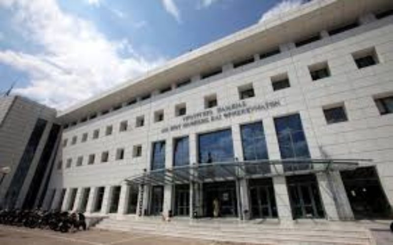 ΣΚΛΗΡΗ ΑΝΑΚΟΙΝΩΣΗ ΤΟΥ ΥΠΟΥΡΓΕΙΟΥ ΠΑΙΔΕΙΑΣ ΓΙΑ ΟΣΟΥΣ ΣΧΟΛΑΡΧΕΣ ΠΑΡΑΧΑΡΑΞΑΝ ΤΗΝ ΙΣΤΟΡΙΑ : “ΕΓΕΙΡΟΝΤΑΙ ΣΟΒΑΡΑ ΔΙΟΙΚΗΤΙΚΑ ΚΑΙ ΕΚΠΑΙΔΕΥΤΙΚΑ ΖΗΤΗΜΑΤΑ”