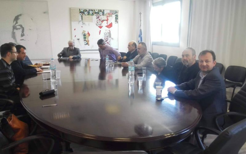 ΣΕ ΘΕΤΙΚΟ ΚΛΙΜΑ Η ΣΥΝΑΝΤΗΣΗ ΟΙΕΛΕ ΜΕ ΤΟΝ ΥΠΟΥΡΓΟ ΠΑΙΔΕΙΑΣ – ΣΗΜΑΝΤΙΚΟ ΒΗΜΑ Η ΚΑΤΑΡΓΗΣΗ ΤΟΥ ΥΠΑΡΧΟΝΤΟΣ, ΠΑΘΟΓΕΝΟΥΣ ΕΞΕΤΑΣΤΙΚΟΥ ΣΥΣΤΗΜΑΤΟΣ, ΚΑΤΑΤΕΘΗΚΕ ΣΧΕΤΙΚΟ ΥΠΟΜΝΗΜΑ ΜΕ ΘΕΣΕΙΣ ΚΑΙ ΠΡΟΤΑΣΕΙΣ ΤΗΣ ΟΜΟΣΠΟΝΔΙΑΣ