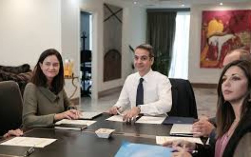 Επικίνδυνοι, άσχετοι και έκθετοι στην κοινωνία η Υπουργός και τα λοιπά μέλη της ηγεσίας του Υπουργείου Παιδείας – Βαφτίζουν ως ευεργετικά μέτρα για τους ιδιωτικούς εκπαιδευτικούς εγκληματικές ρυθμίσεις, πάνε πέρα και από την εργατική νομοθεσία για να διαλύσουν δικαιώματα και να μειώσουν δραματικά τις αποδοχές μας!