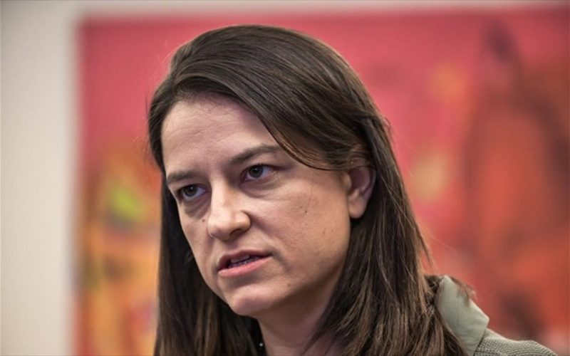 Μπάχαλο: Αρνείται η κ. Κεραμέως να υπογράψει εφαρμοστικές εγκυκλίους του νόμου της, ακατανόητη καθυστέρηση με τις εκπαιδευτικές άδειες!