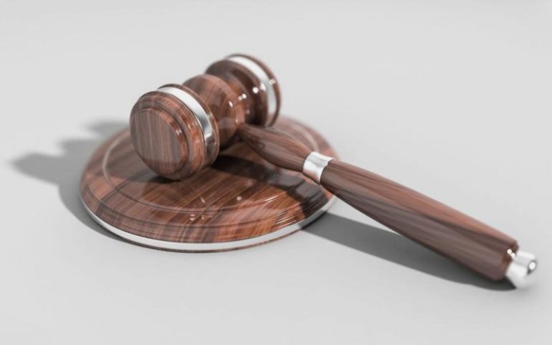 Σε νομική ενέργεια κατά όσων ευθύνονται για την πολύμηνη καθυστέρηση αποδοχών των μητέρων-ιδιωτικών εκπαιδευτικών προσανατολίζεται η ΟΙΕΛΕ – Απαράδεκτη δήλωση της Προϊσταμένης Εκκαθάρισης Αποδοχών Ιδιωτικών Εκπαιδευτικών: «Εσείς ανήκετε στο Υπουργείο Εργασίας»!