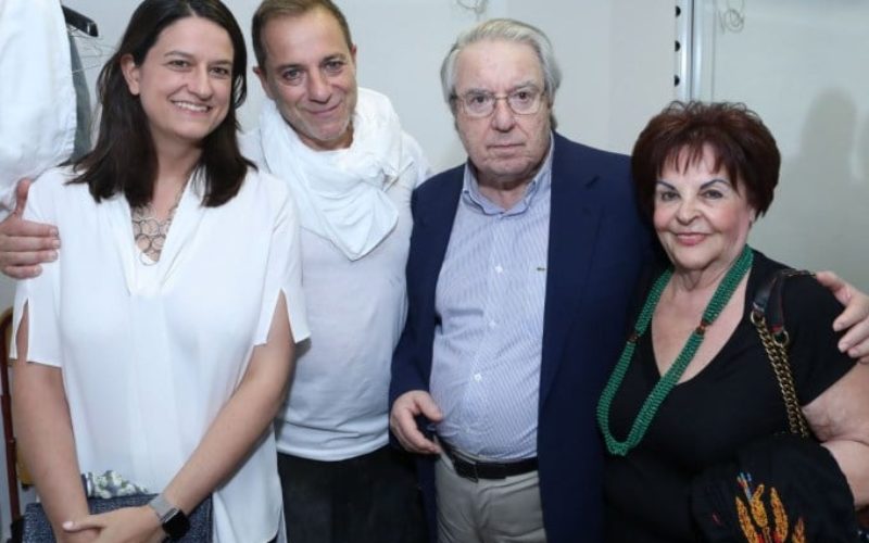 Ανοιχτή επιστολή Προέδρου ΟΙΕΛΕ: «Να αρθεί στο ύψος των περιστάσεων το ΔΣ της Φιλεκπαιδευτικής Εταιρείας και να απομακρύνει τον κ. Μπαμπινιώτη για την κάλυψη στον Δημήτρη Λιγνάδη κατά τη θητεία του στα Αρσάκεια Σχολεία»