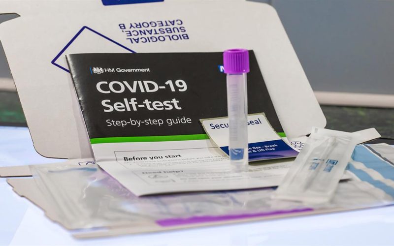 Εγκύκλιος του Υπ. Παιδείας για τα self tests με ερωτηματικά για την «αυθεντικοποίηση» των εκπαιδευτικών και για το διοικητικό-βοηθητικό προσωπικό των ιδιωτικών σχολείων – Θα γίνουν, άραγε, εμβολιασμοί χωρίς ΑΜΚΑ;