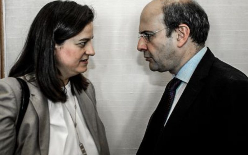 Υγειονομική βόμβα τα Φροντιστήρια και τα Κέντρα Ξένων Γλωσσών, ανοίγουν χωρίς κανέναν σχεδιασμό και προστασία των εκπαιδευτικών τους-Επιστολή της ΟΙΕΛΕ προς τους Υπουργούς Παιδείας και Εργασίας